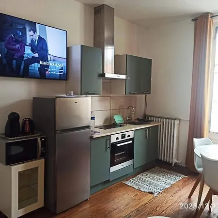 Apartment Dans Meuliere D'architecte Provins